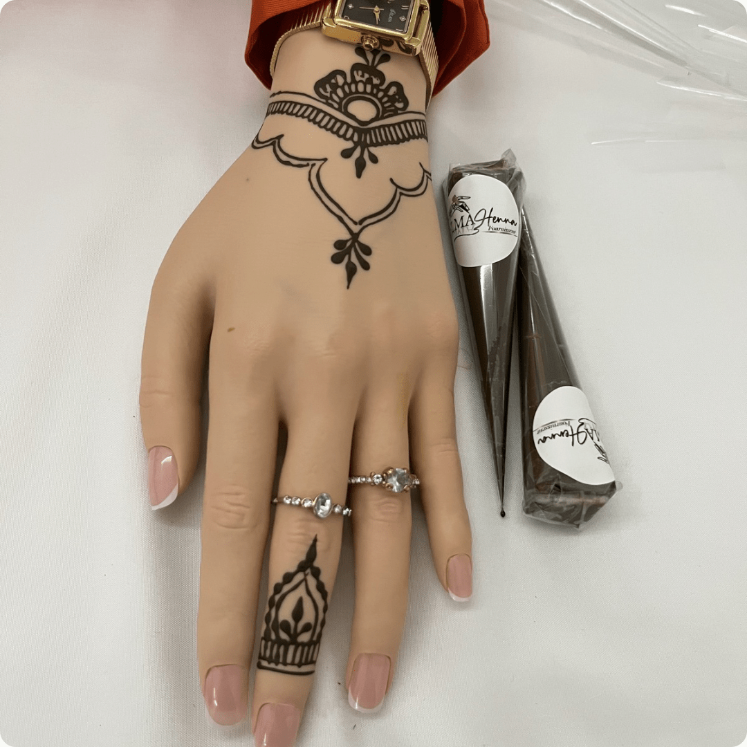 Main d’entraînement au henné/jagua ultra - réaliste en siliconeSlma Henna