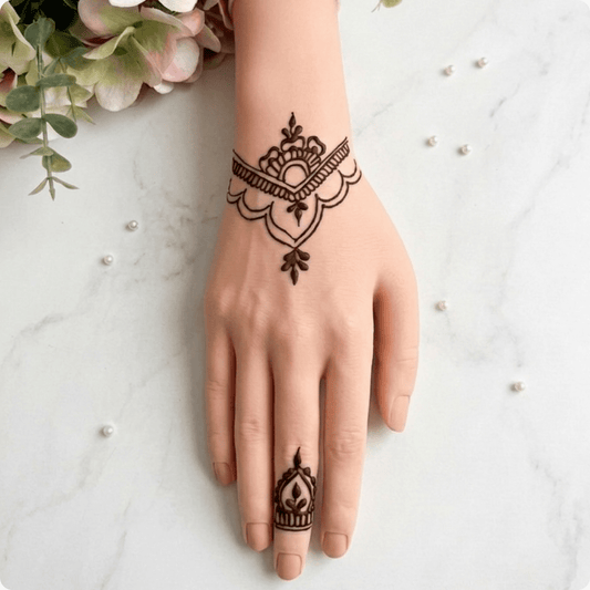 Main d’entraînement au henné/jagua ultra - réaliste en siliconeSlma Henna