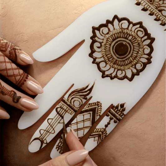 Main d'entraînementSlma Henna